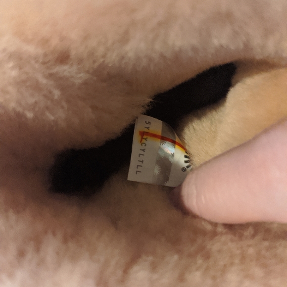 Amber light UGGs - Picture 4 of 5